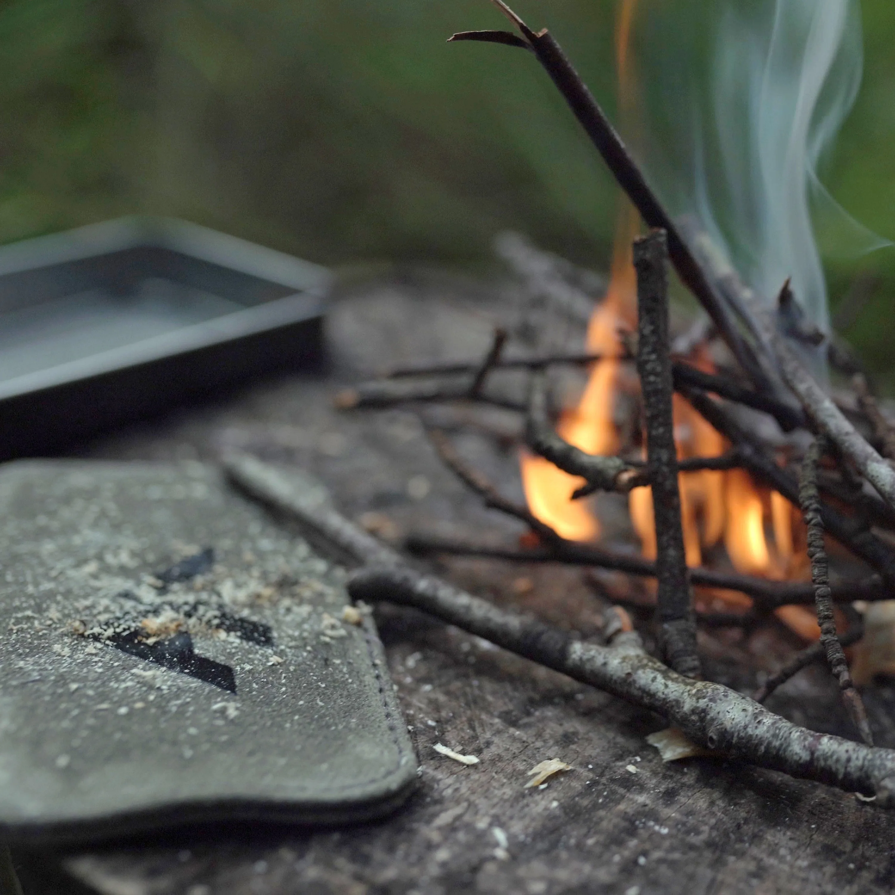 Pocket Fire Kit | Includes 3" Hive Fire Starter™